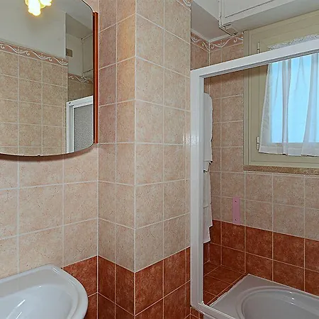 Готель Areion 4*