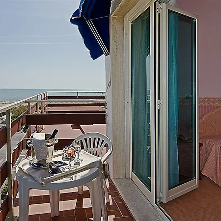 Areion ホテル フォルテ・デイ・マルミ