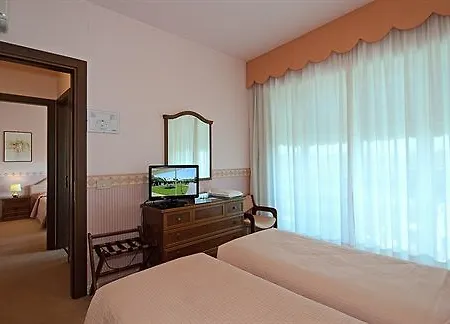 Areion 4* フォルテ・デイ・マルミ